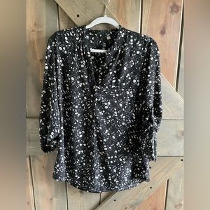 KUT from the Kloth pebble design blouse with rolled sleeve tabs, longer in back.